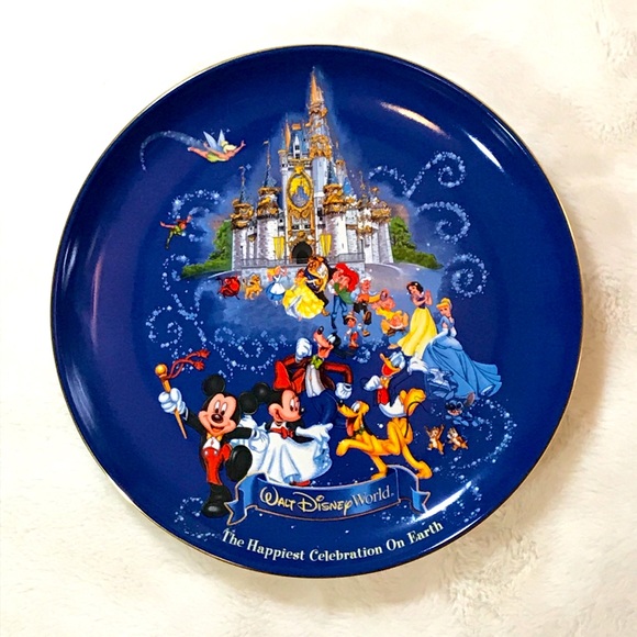Disney Other - Walt Disney World Decorative Plate